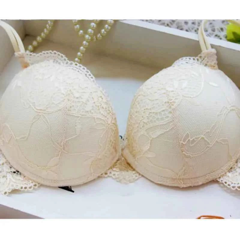 Women Sexy Lace Bra 2Pcs/Sets Fashion Thin Breathable Bra Push-up Underwear Underpants Female Embroidered Hollowed Lace Bra Set