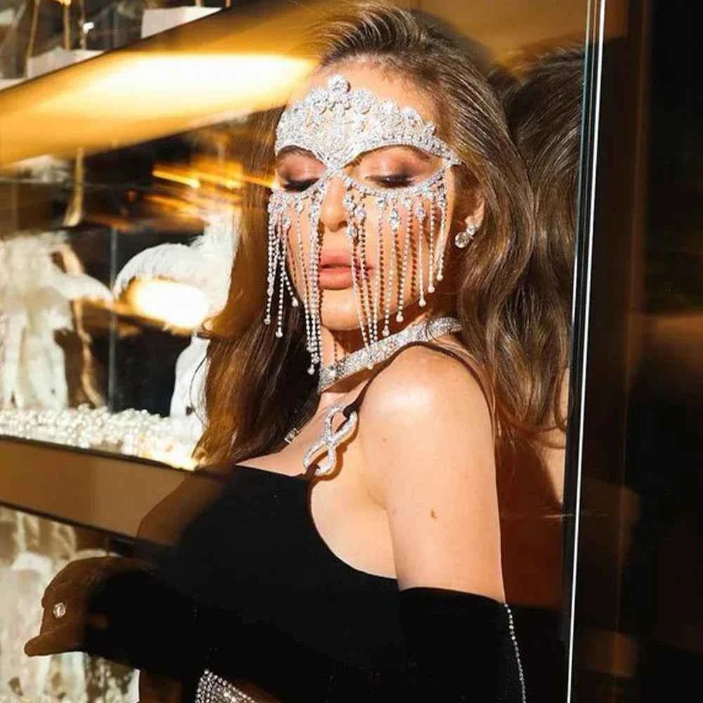 Hollow Black Masquerade Eye Mask Full Face Jewelry Prom Sexy Tassel Veil Crystal Mask Rhinestone Cosplay Nightclub Accessories
