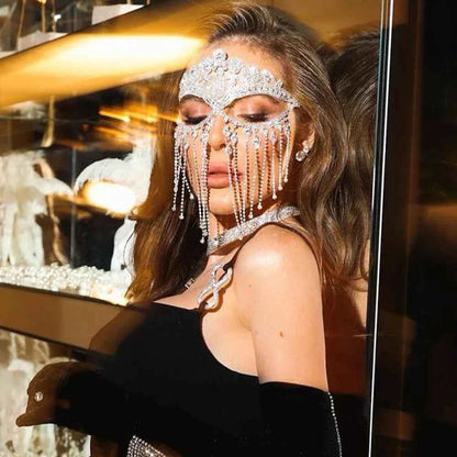 Hollow Black Masquerade Eye Mask Full Face Jewelry Prom Sexy Tassel Veil Crystal Mask Rhinestone Cosplay Nightclub Accessories
