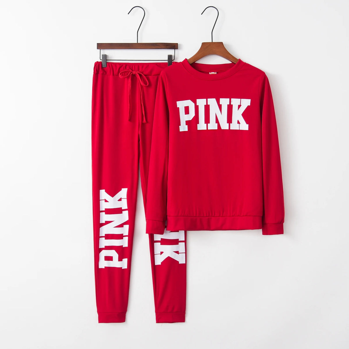 Women’s letter-print two-piece casual set in red: sweatshirt with joggers