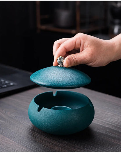 Creative Ceramic Ashtray with Lid – Anti-Fly Ash Desktop Ornament, 18 Styles