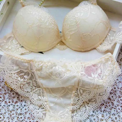 Women Sexy Lace Bra 2Pcs/Sets Fashion Thin Breathable Bra Push-up Underwear Underpants Female Embroidered Hollowed Lace Bra Set