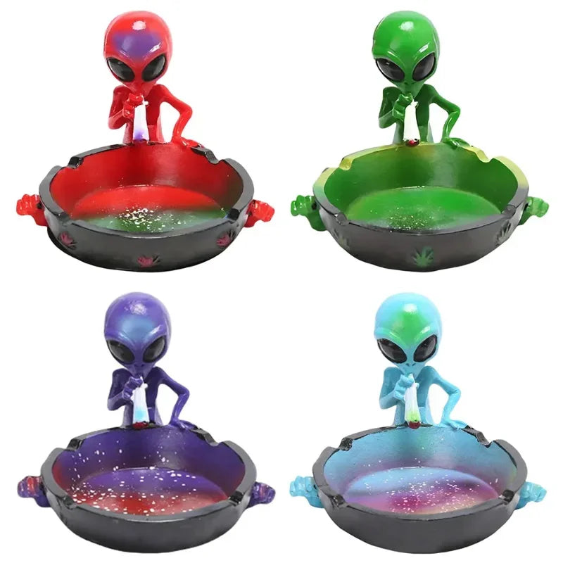 Alien Ashtray – Creative Sci-Fi Cigarette Tray for Home, Office & Party Décor