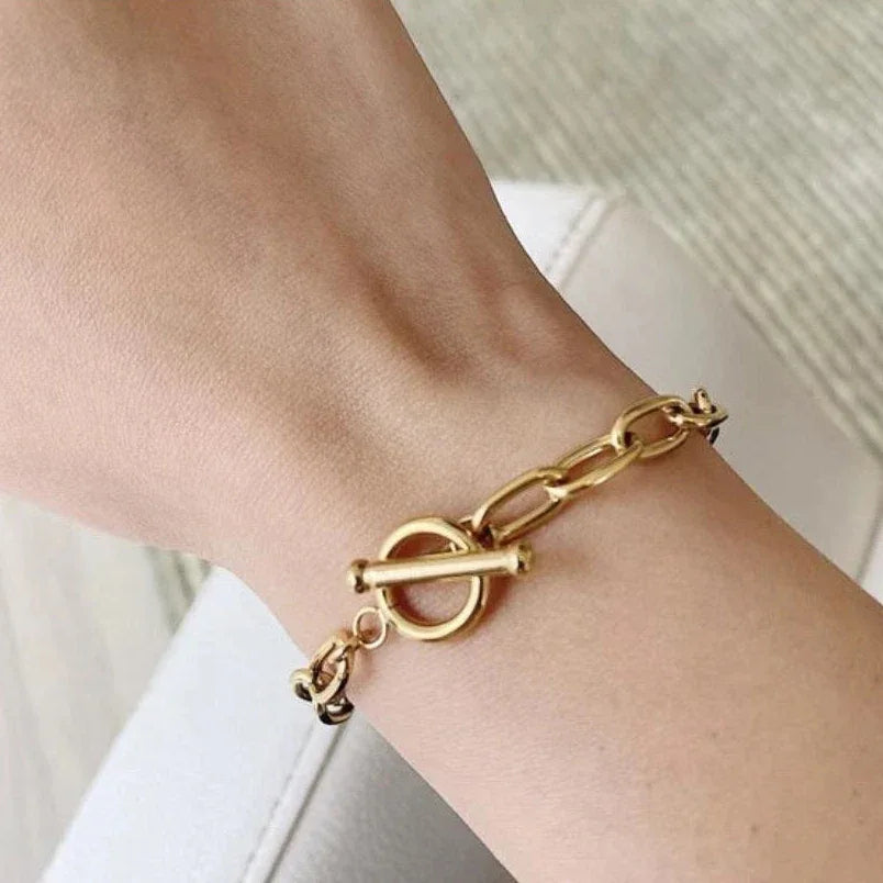 18K gold paper clip chain with OT buckle design classic high-end bracelet - Shello's Creative Boutique
