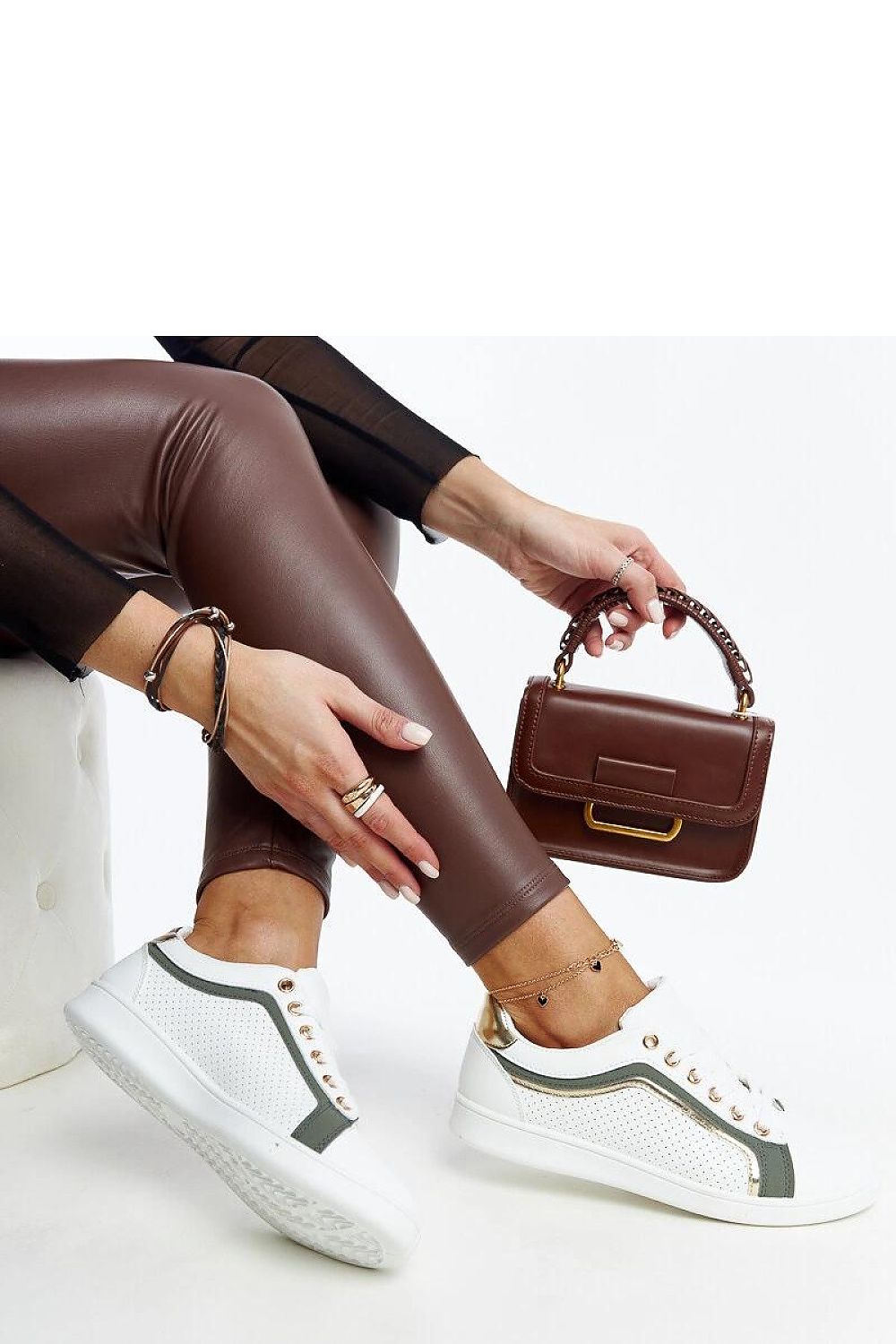  Sneakers model 207434 Solea 