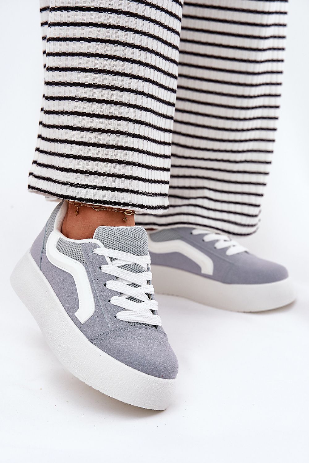  Sport Shoes model 213187 Step in style 