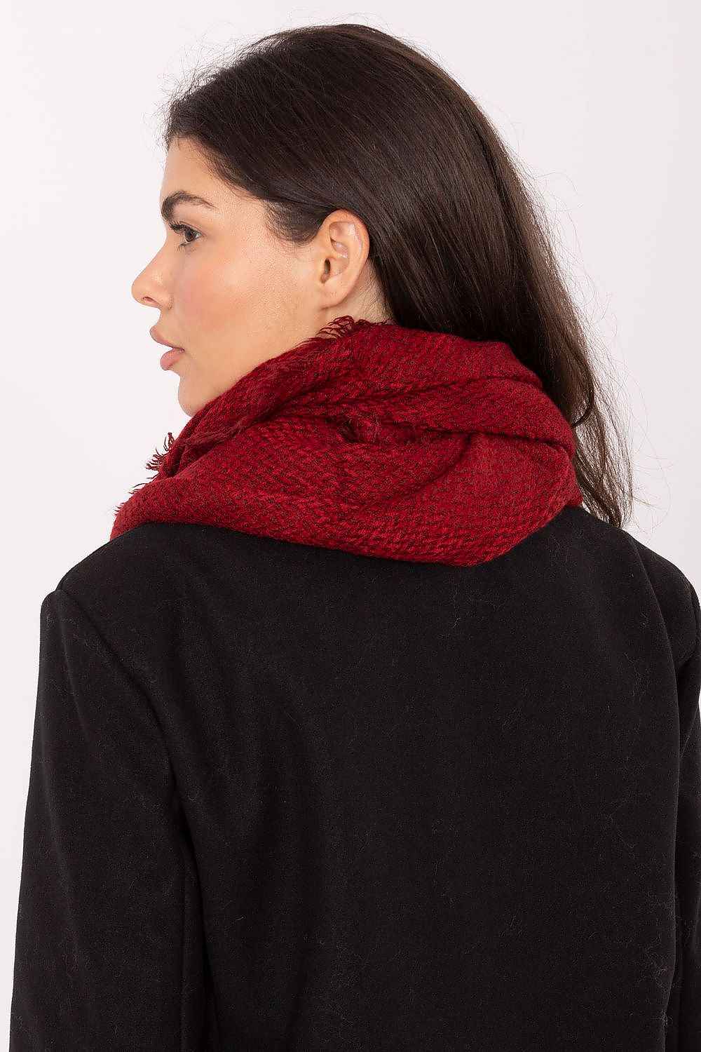 Shawl model 219619 AT