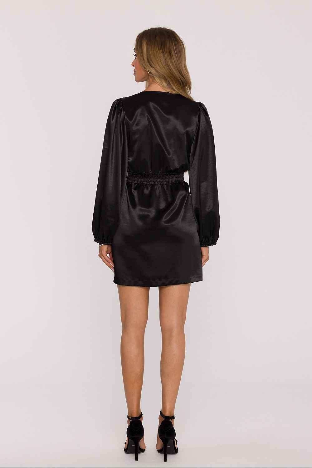 Short dress model 219999 Moe