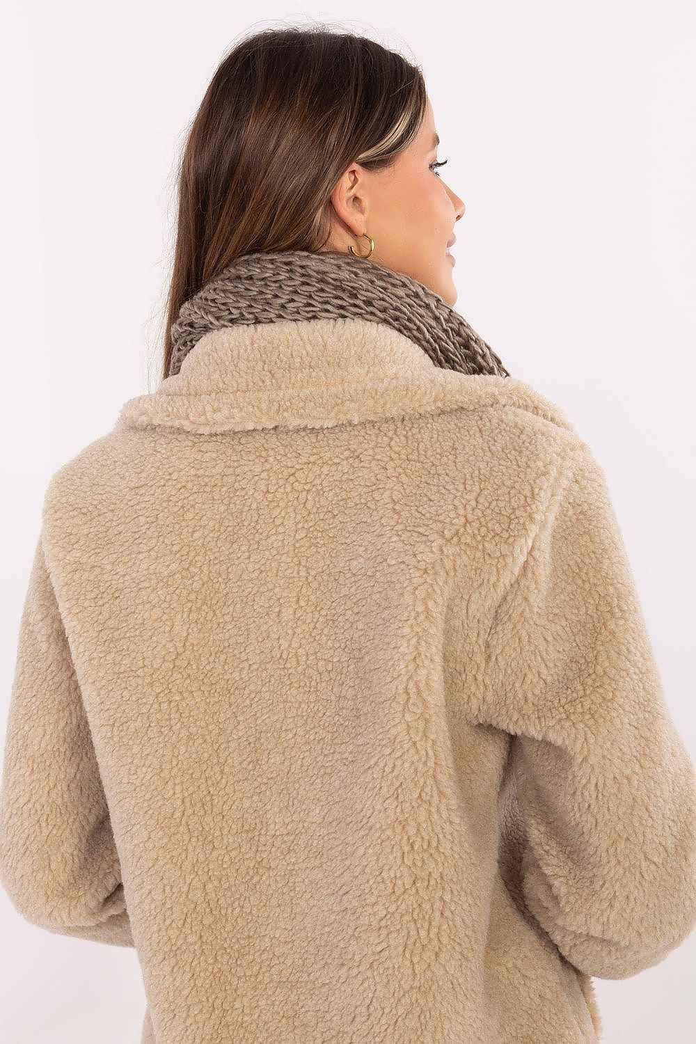 Shawl model 220390 AT