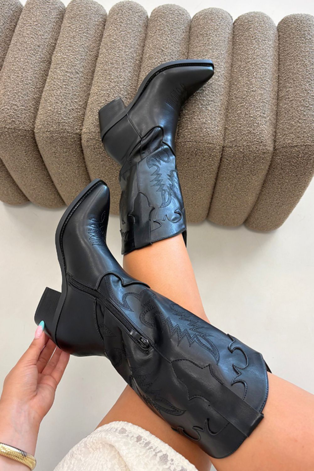  Heel boots model 230961 Step in style 