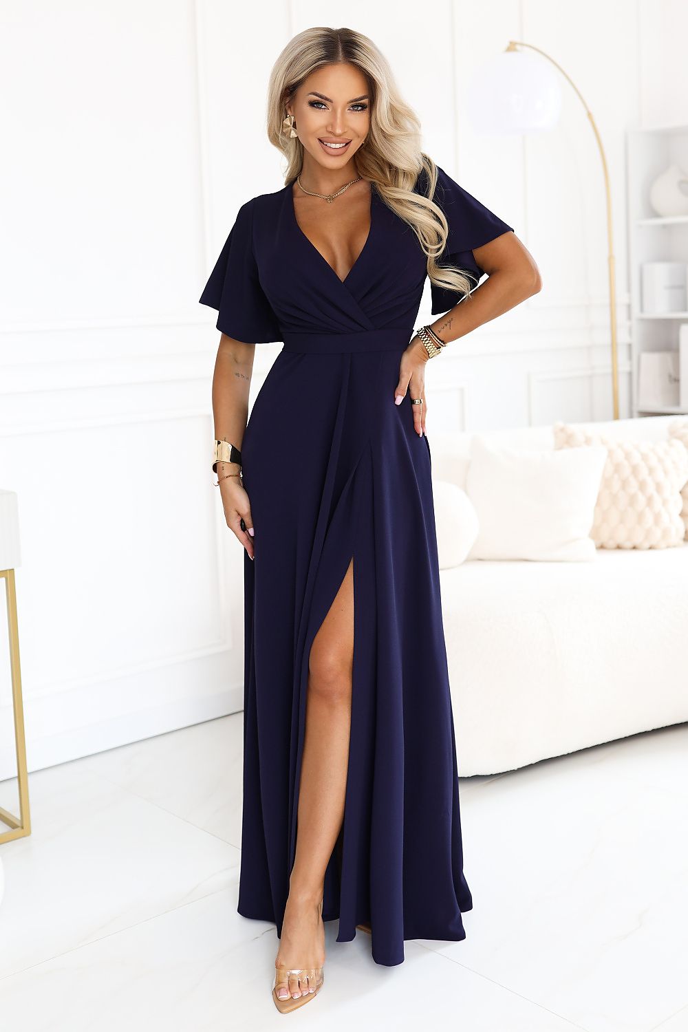  Long dress model 231214 Numoco 