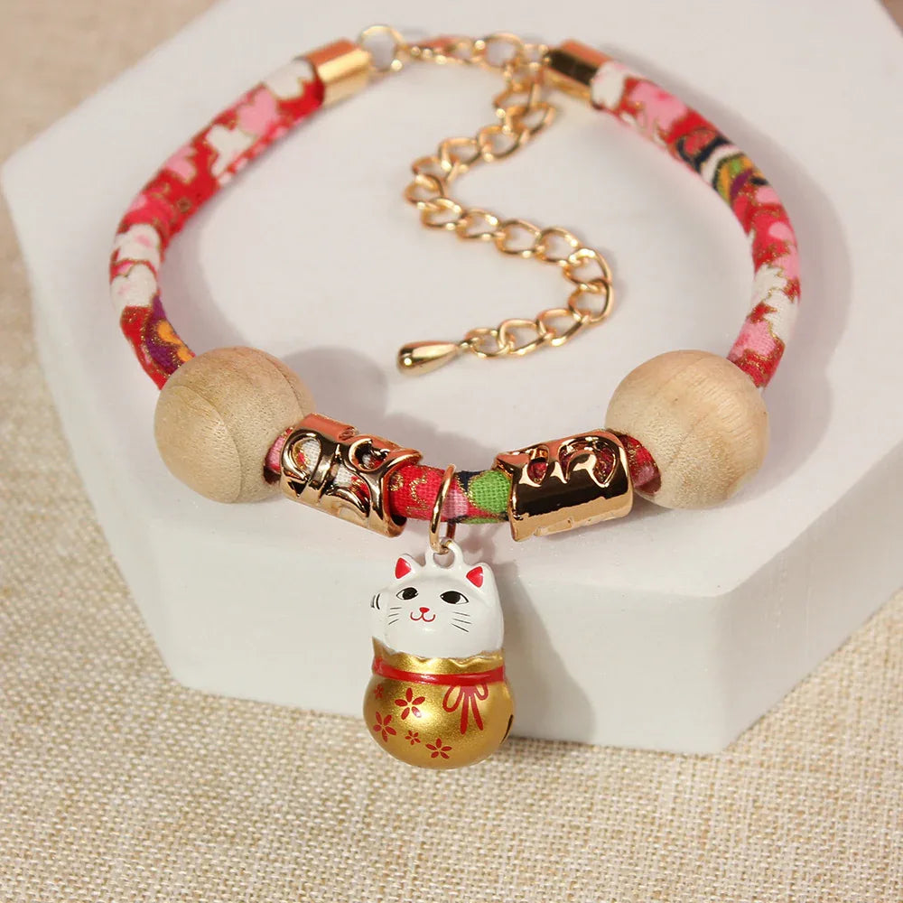 Cute Bell Cat Collar - Flea & Lice Removal Protection - Shello's Creative Boutique