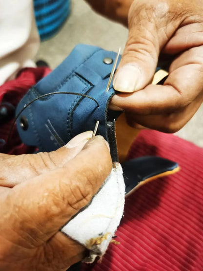 KEZZLY Casual Handmade Stitching Men's Flats – Lace-Up Outdoor Walking Sneakers with Round Toe & Rubber Sole - Shello's Creative Boutique