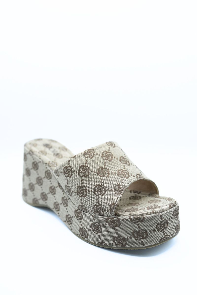 Slip On Wedge Heel Sandal Moda