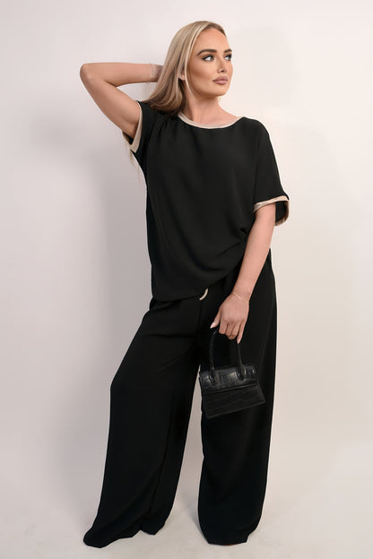 Shiny Trim Short-Sleeved Top Moda