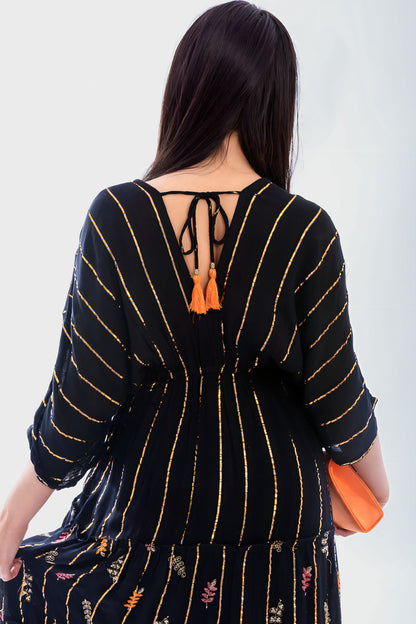 V-Neck Tassel Printed Detail Maxi Dress Moda