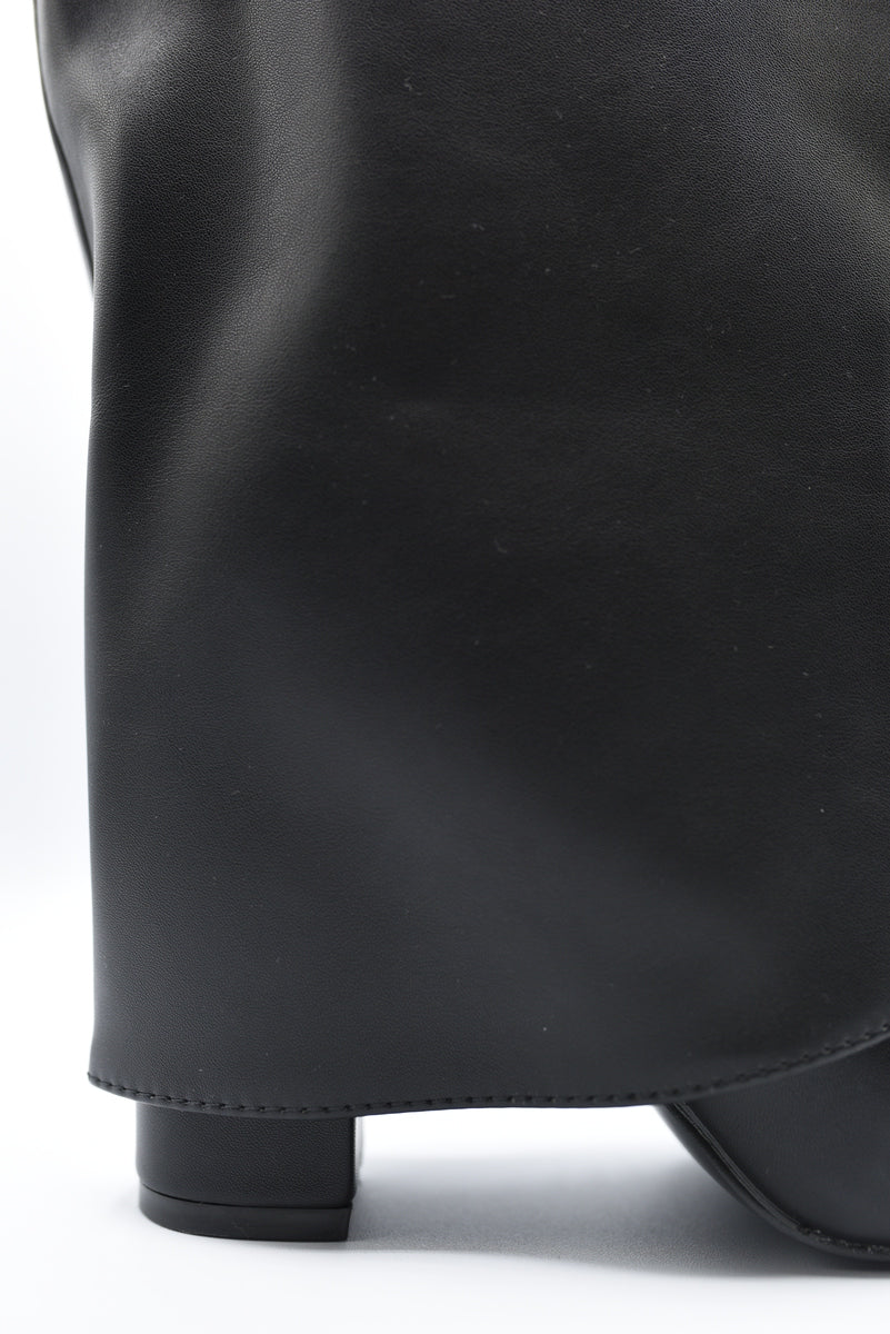 Pointed Toe Fold-Over Knee High Boots Moda