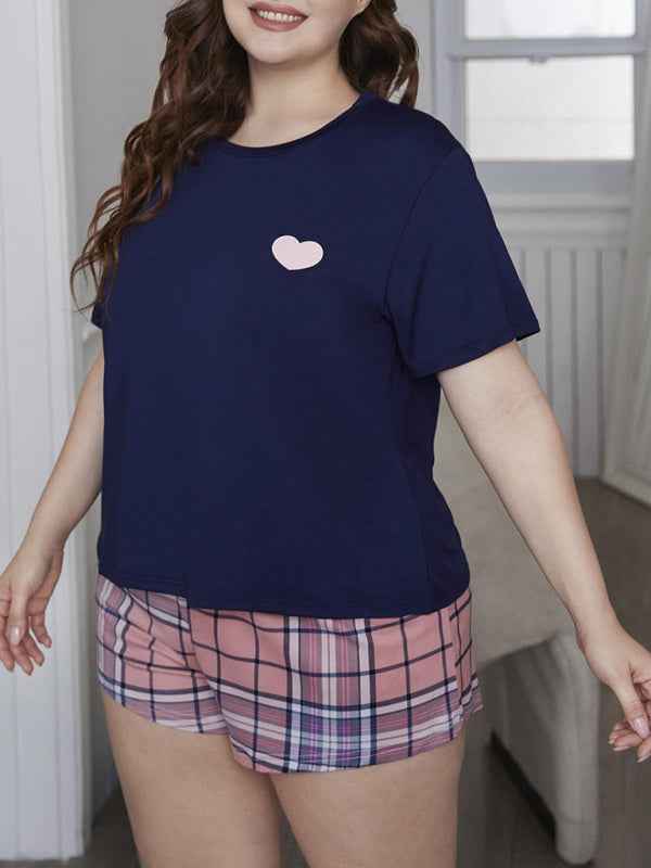 Plus Size Women's Short Sleeve Plaid Shorts Home Pajamas Set – Cozy Meets Classy!