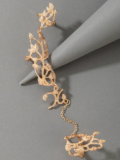 Exaggerated Personality Flower Ring - Hollow Carved Fashion Jewelry with Flower Chain Design - Shello's Creative Boutique