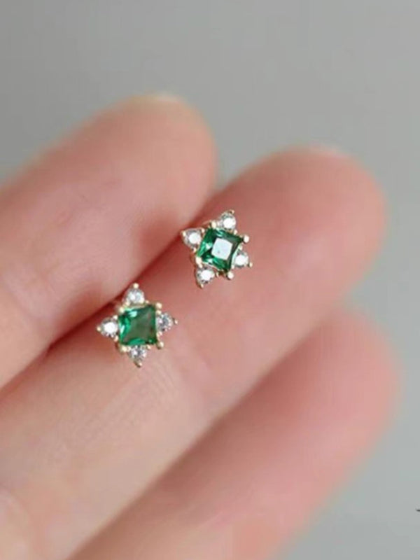 New small retro exquisite niche mini earrings Shello's Creative Boutique