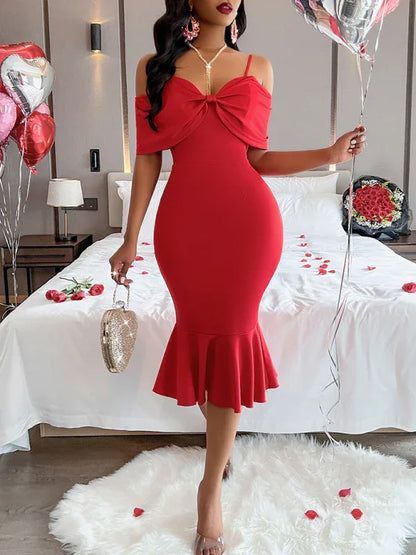 Women's Sexy Waist-Hugging Hip Suspender Dress - Shello's Creative Boutique